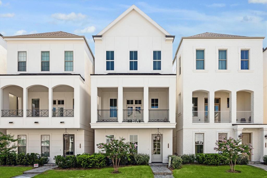 View Houston, TX 77055 townhome