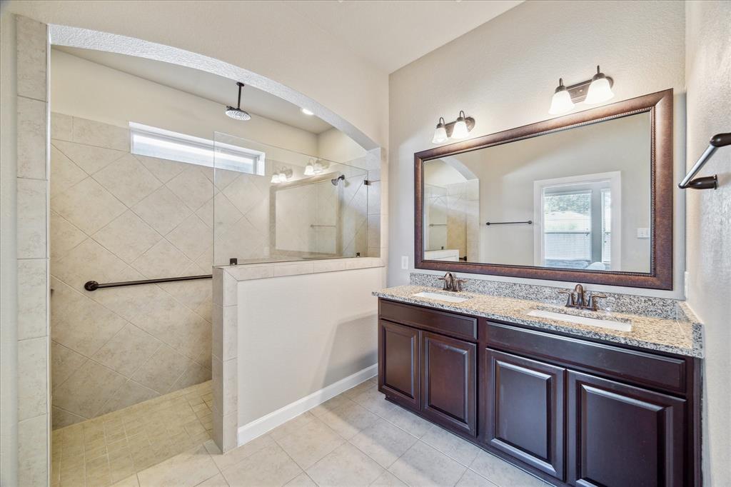 415 Beach Rose Crossing, Crosby, Texas image 10