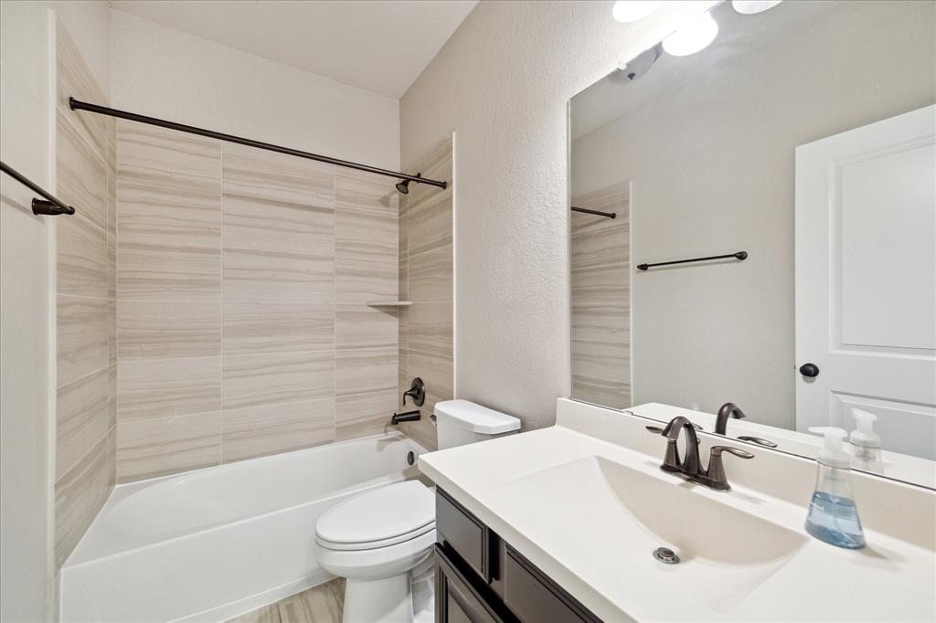 415 Beach Rose Crossing, Crosby, Texas image 18