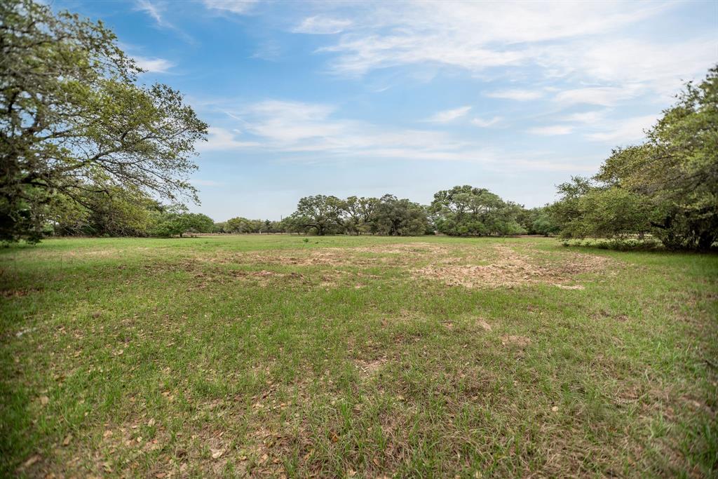 352 N Cr 1301 Street, Edna, Texas image 15