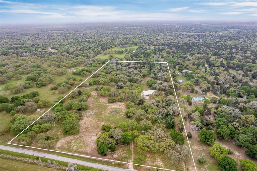 352 N Cr 1301 Street, Edna, Texas image 32