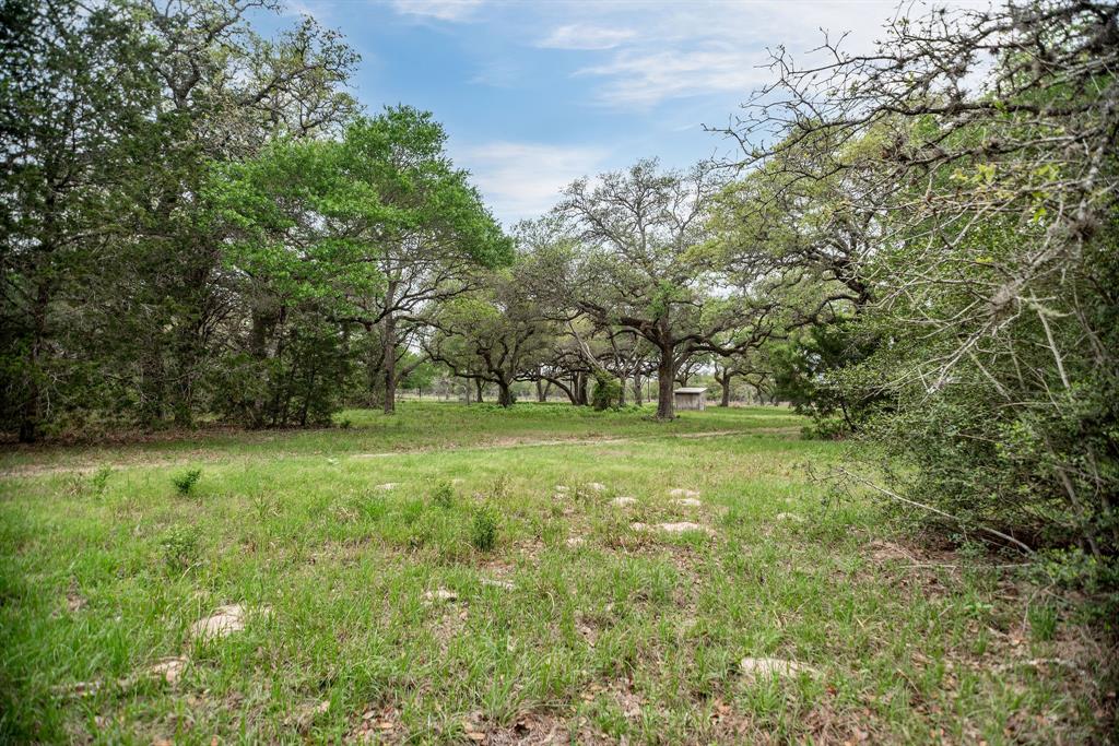 352 N Cr 1301 Street, Edna, Texas image 16