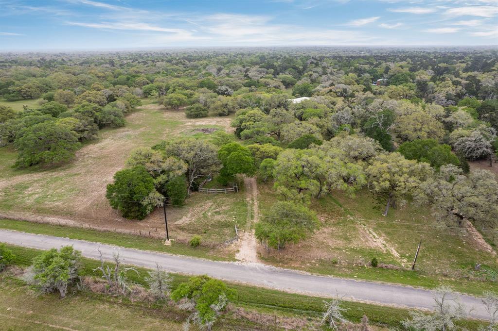 352 N Cr 1301 Street, Edna, Texas image 30