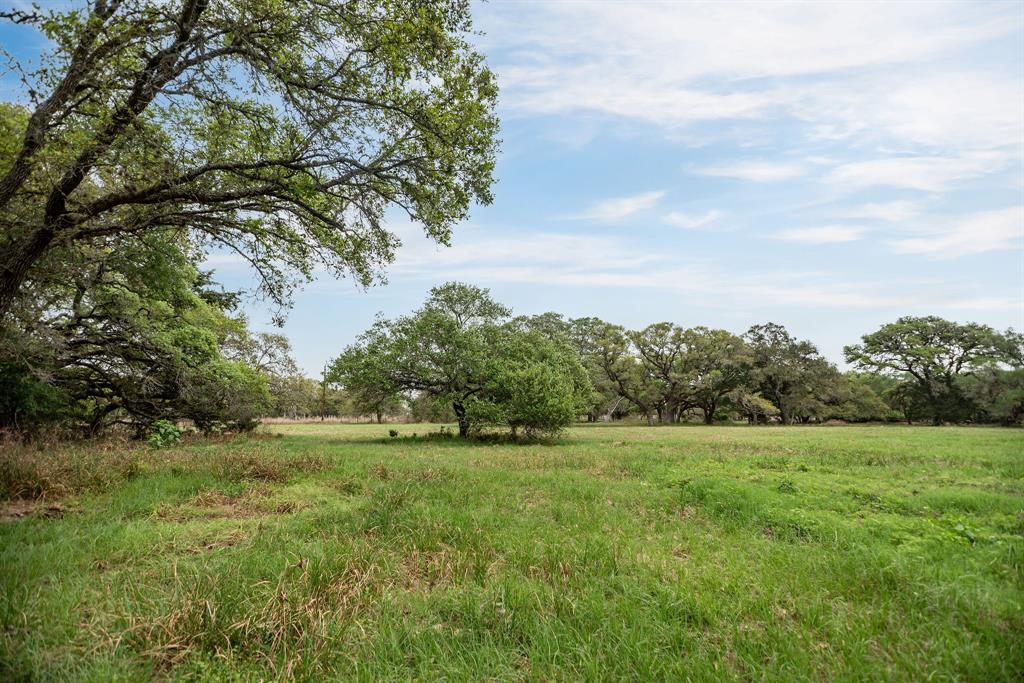 352 N Cr 1301 Street, Edna, Texas image 27