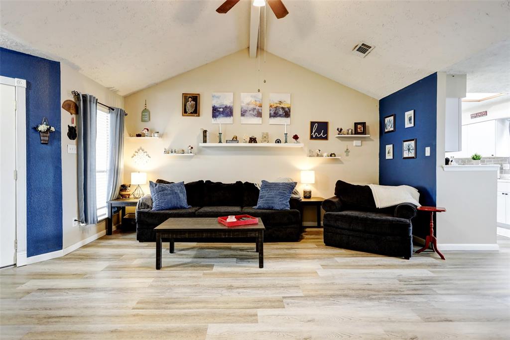 22110 Calderbrook Drive, Katy, Texas image 7