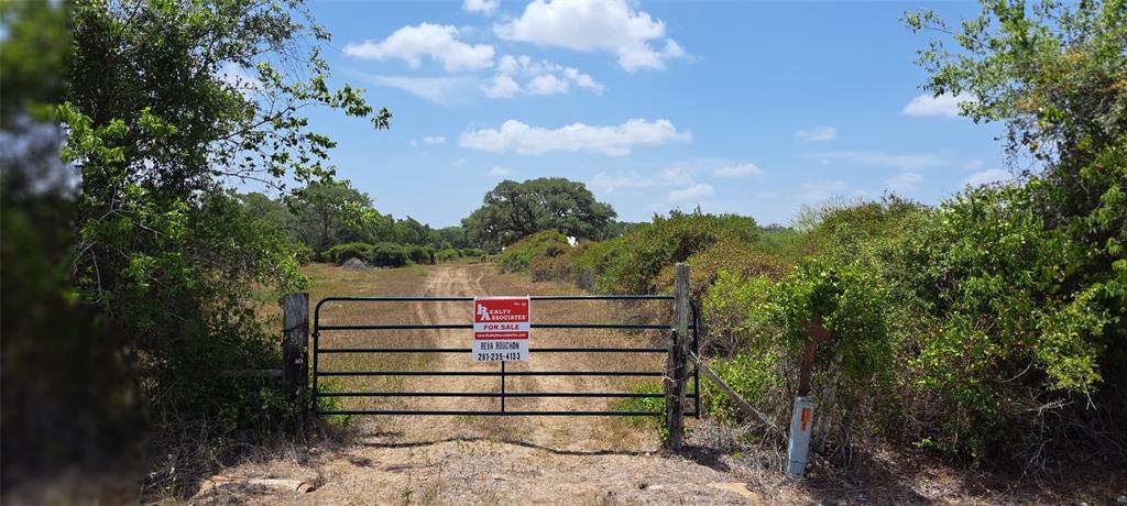 County Road 284, Edna, Texas image 5