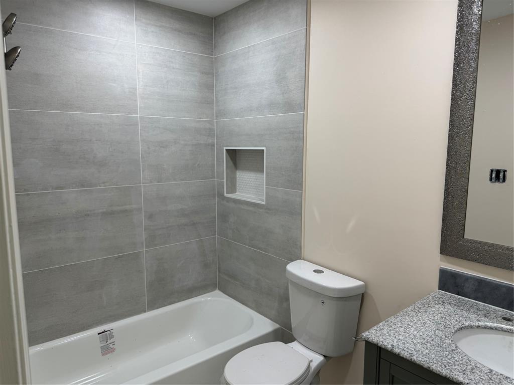 8117 Snowden Street, Houston, Texas image 12