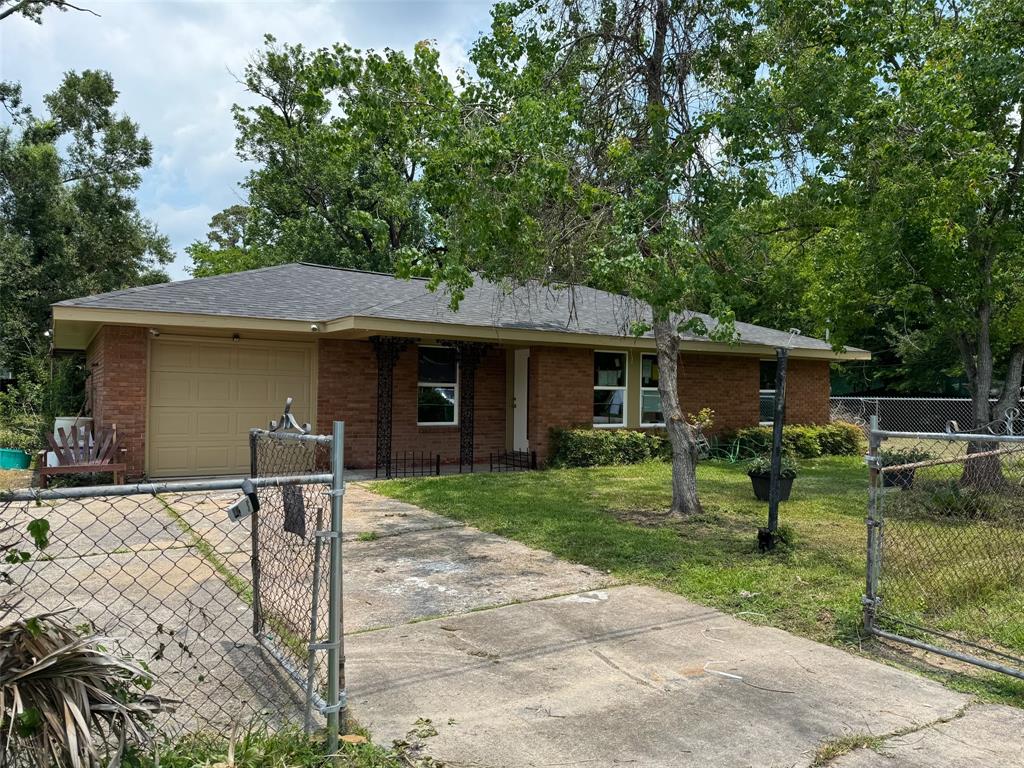 8117 Snowden Street, Houston, Texas image 2