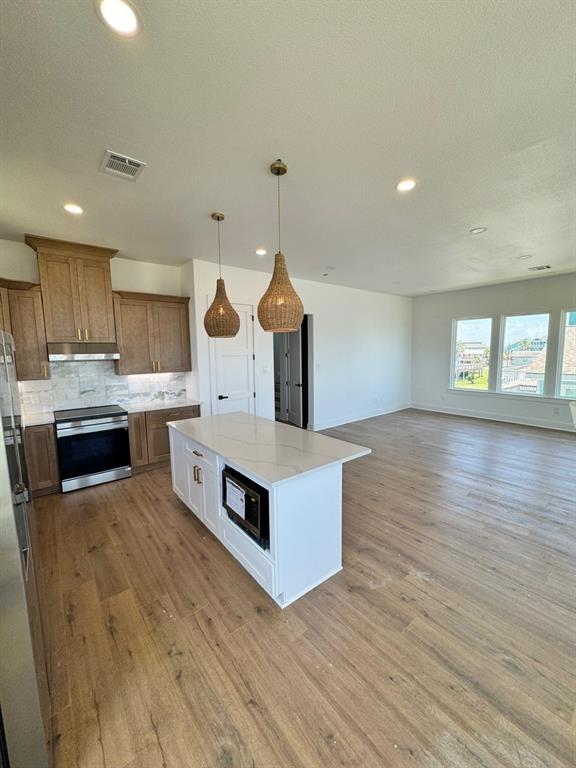 13007 Jolly Roger Drive