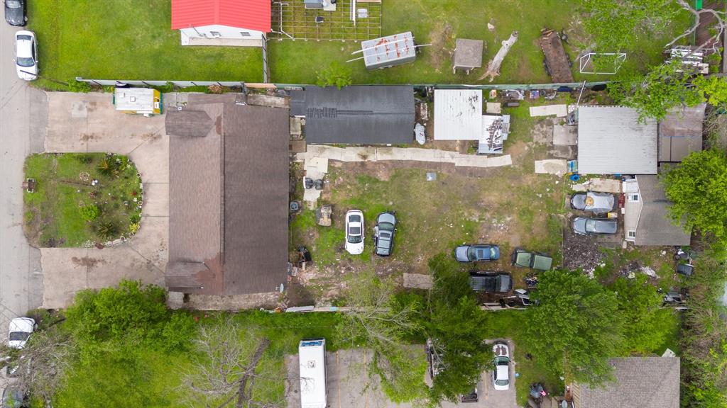 209 Airway Drive, Houston, Texas image 7