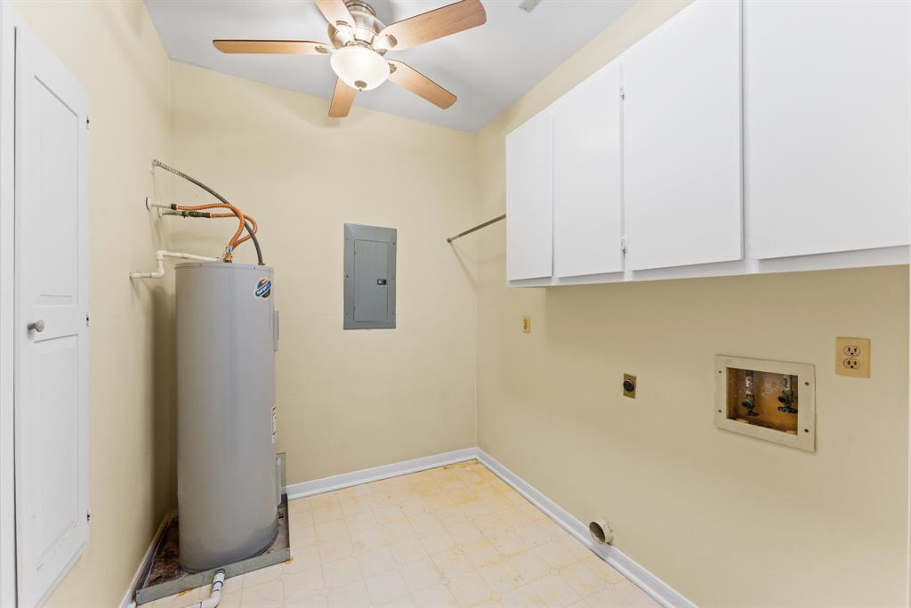 2601 S Broadway Street #14, La Porte, Texas image 25