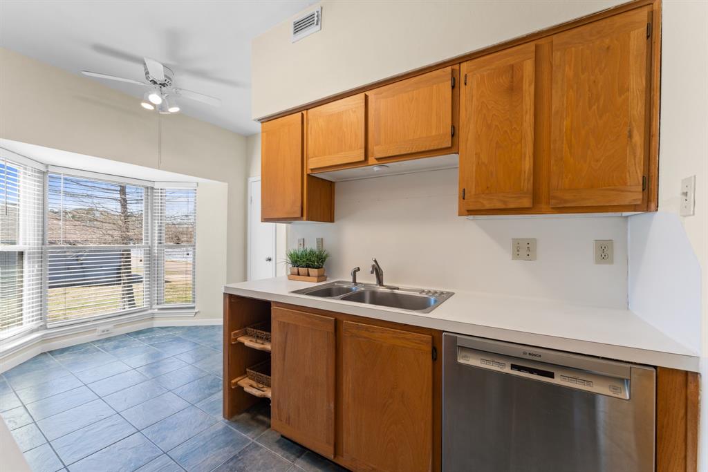 2601 S Broadway Street #14, La Porte, Texas image 14
