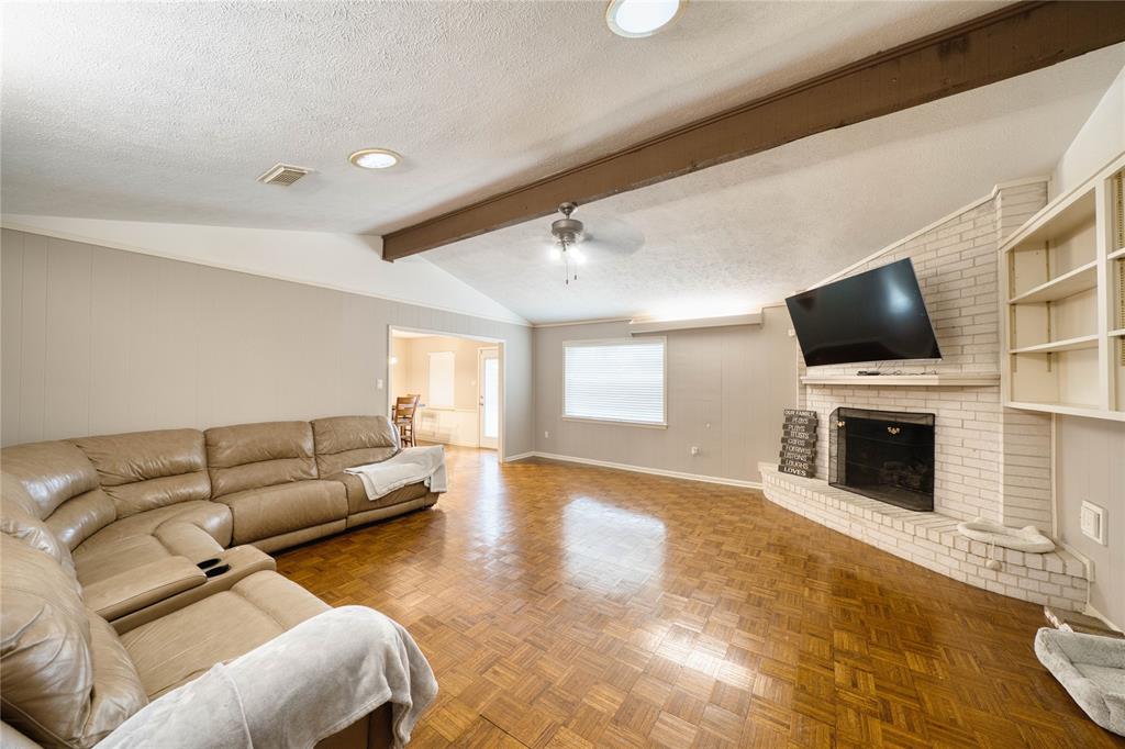 900 Birdsong Drive, Baytown, Ohio image 12