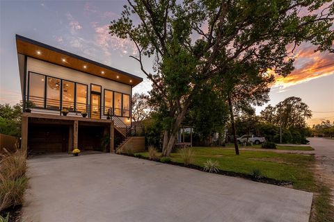 A home in La Porte