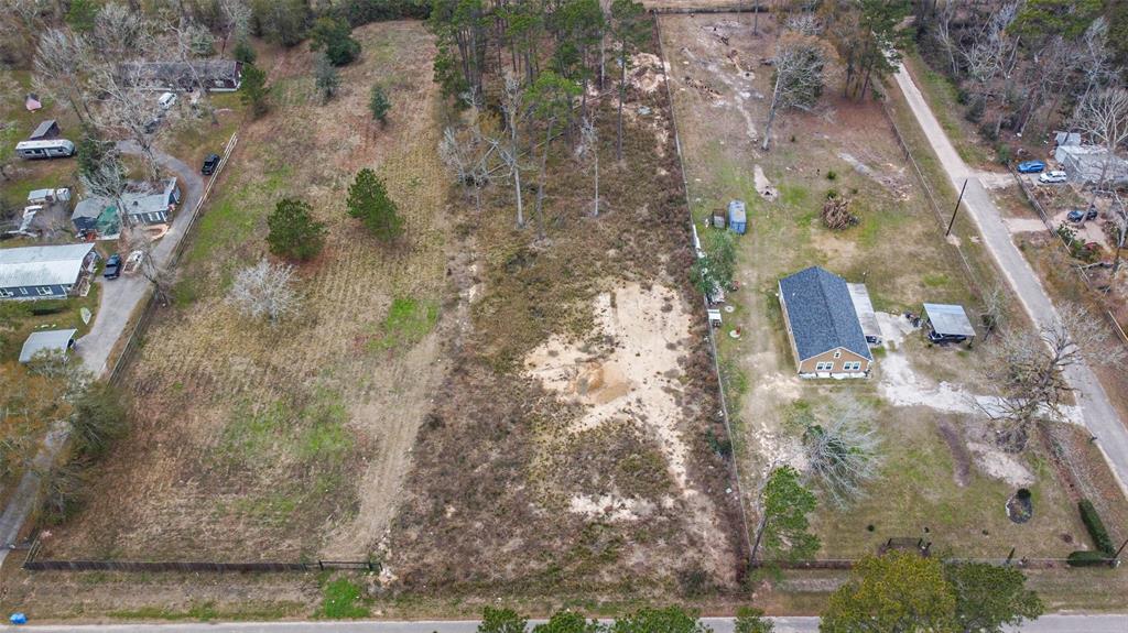 Emerald Forest Drive, New Caney, Texas image 7