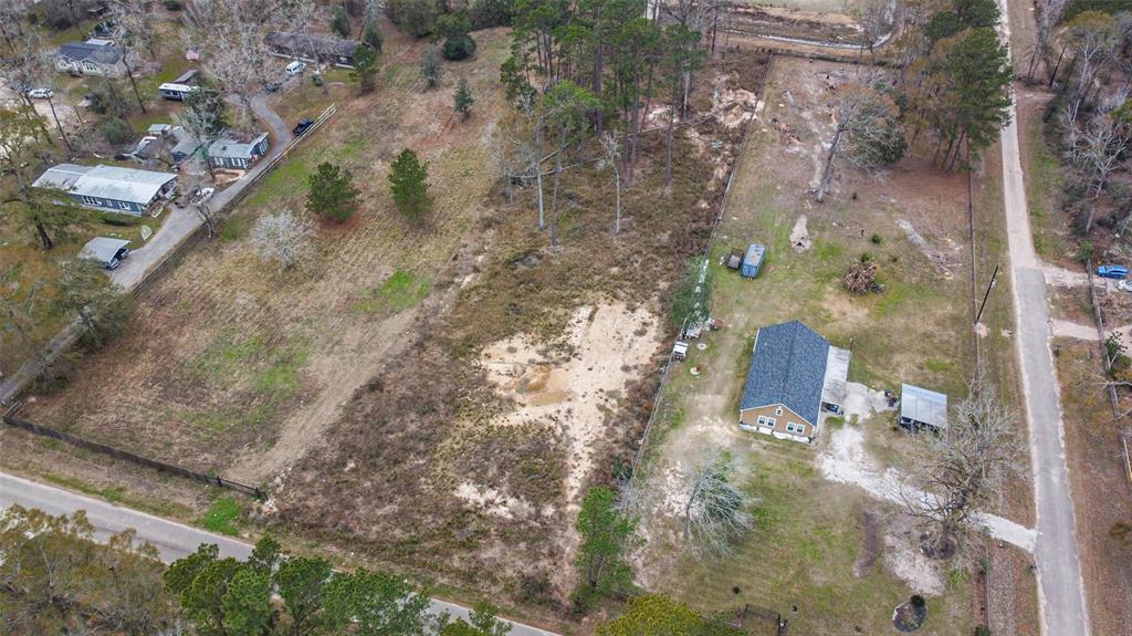 Emerald Forest Drive, New Caney, Texas image 8