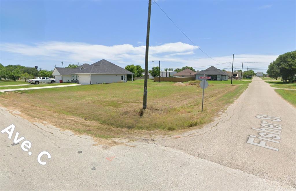 101 S Avenue C, Freeport, Texas image 2