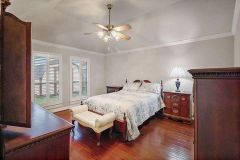 Single Family Residence in Pasadena TX 4830 Julia Court 10.jpg