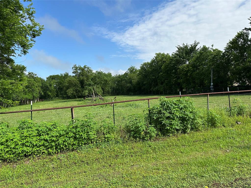 1 County Road 206, Alvin, Texas image 2