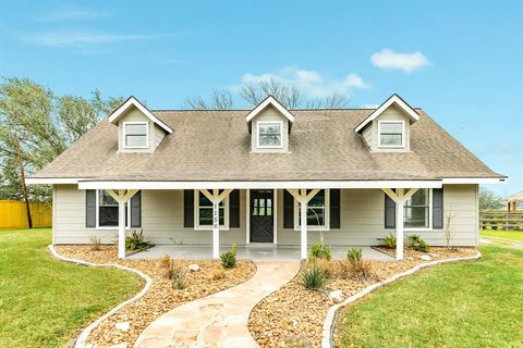 A home in Angleton