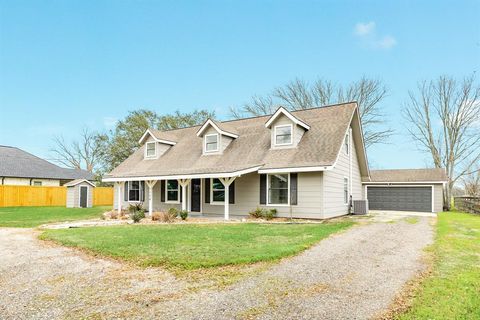 A home in Angleton