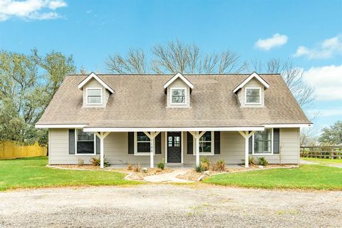 A home in Angleton