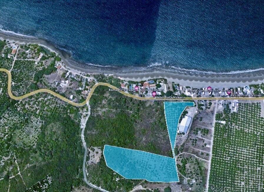 0 3.8 hectáreas en "Playa Los Cocos"