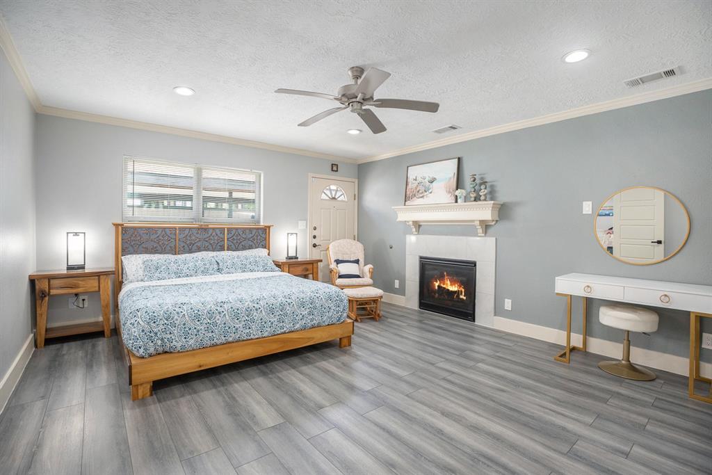 5720 Fraser Avenue, Galveston, Texas image 18