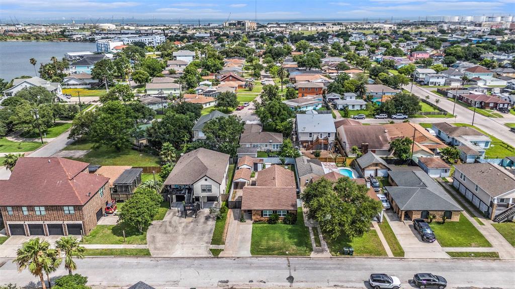 5720 Fraser Avenue, Galveston, Texas image 2