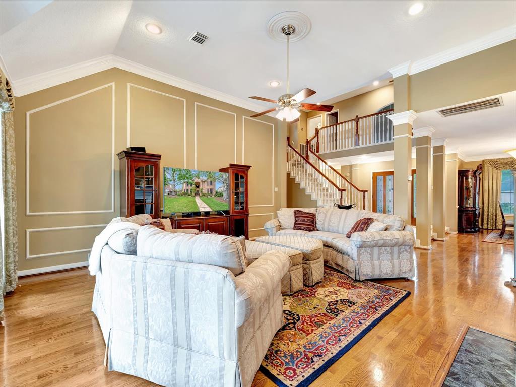 4011 Hallmark Fair Court, Pasadena, Texas image 9