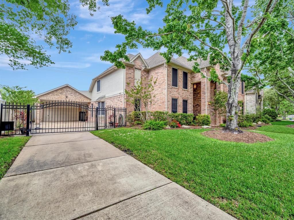 4011 Hallmark Fair Court, Pasadena, Texas image 2