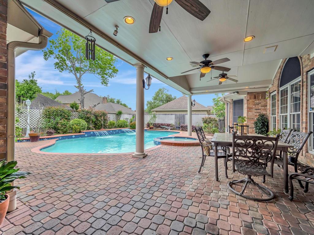 4011 Hallmark Fair Court, Pasadena, Texas image 36