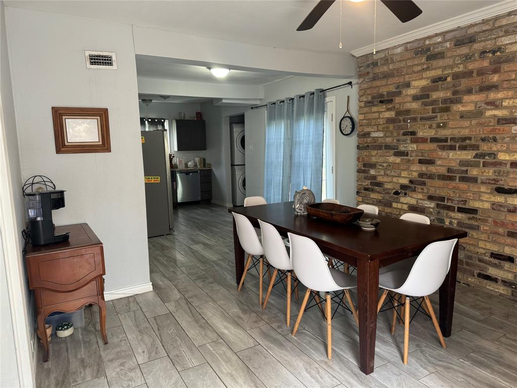 318 12th Avenue, Texas City, Texas image 8
