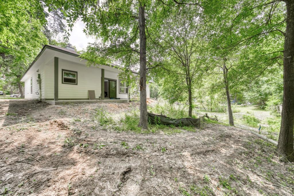 1112 Holly Springs Drive, Huntsville, Texas image 11