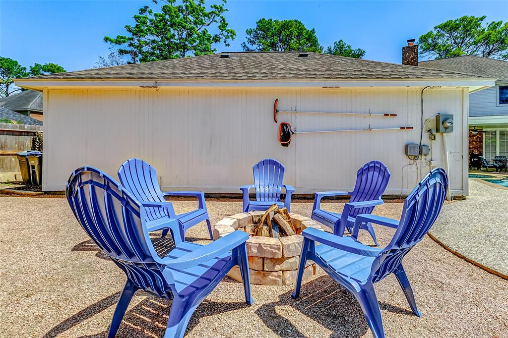 1814 Breezy Bend Drive, Katy, Texas image 4