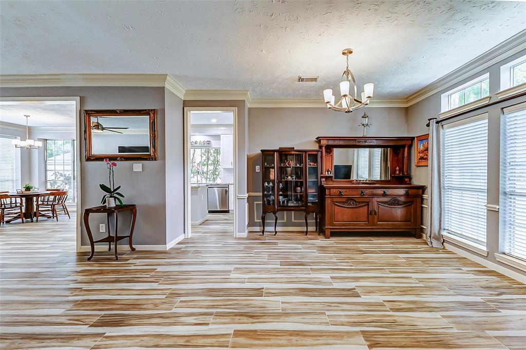 1814 Breezy Bend Drive, Katy, Texas image 10