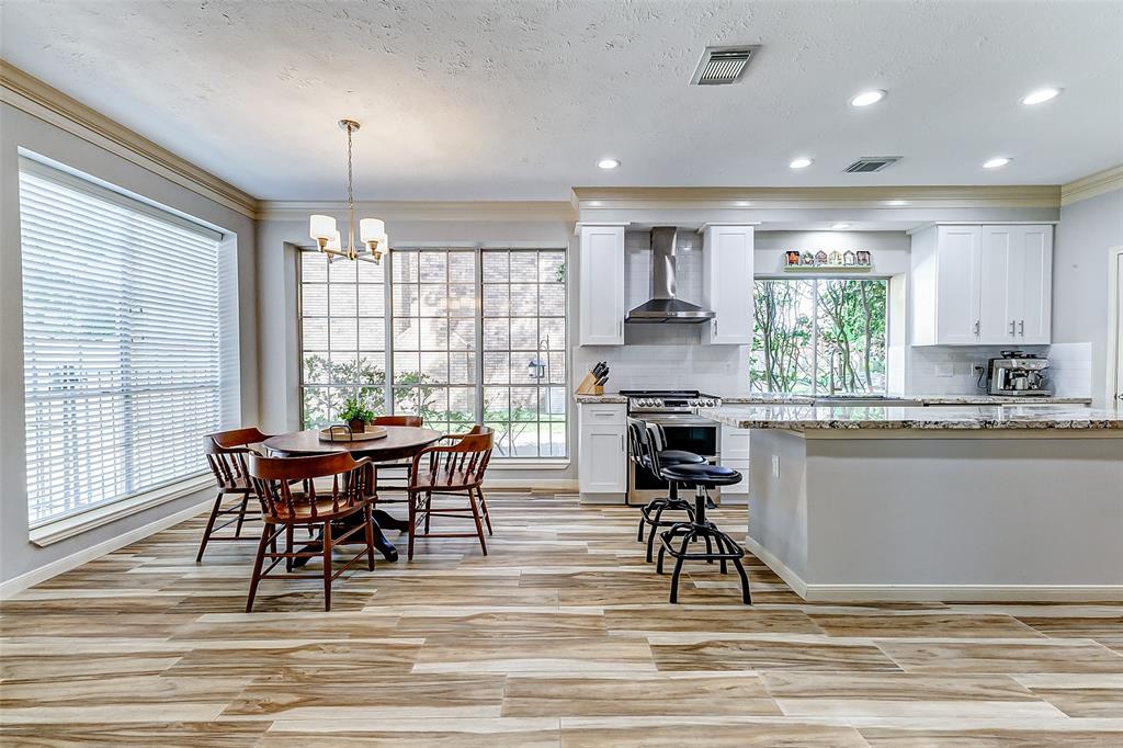 1814 Breezy Bend Drive, Katy, Texas image 9