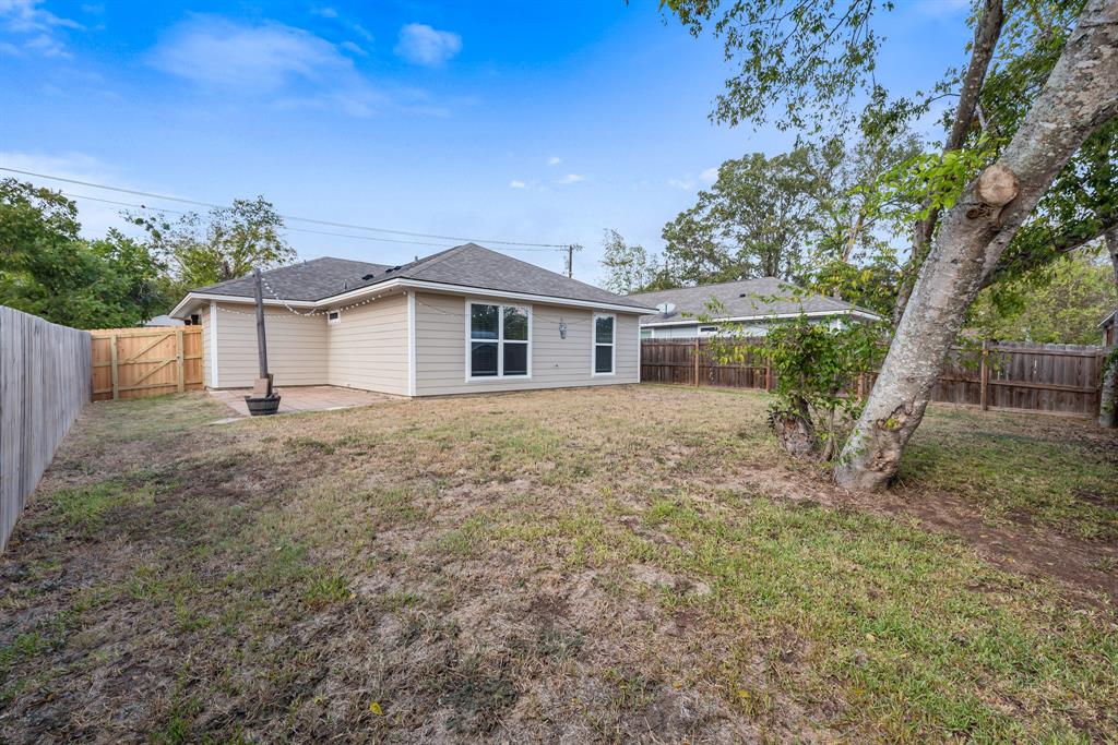 3501 Stevens Drive, Bryan, Texas image 21