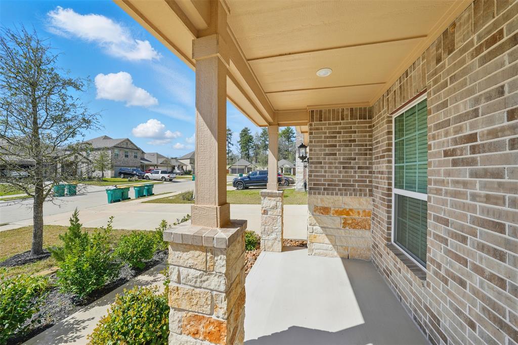820 Dawn Redwood Court, Conroe, Texas image 7