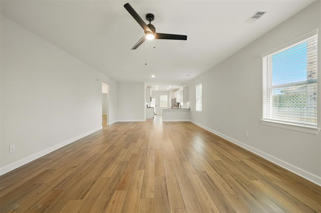 820 Dawn Redwood Court, Conroe, Texas image 8