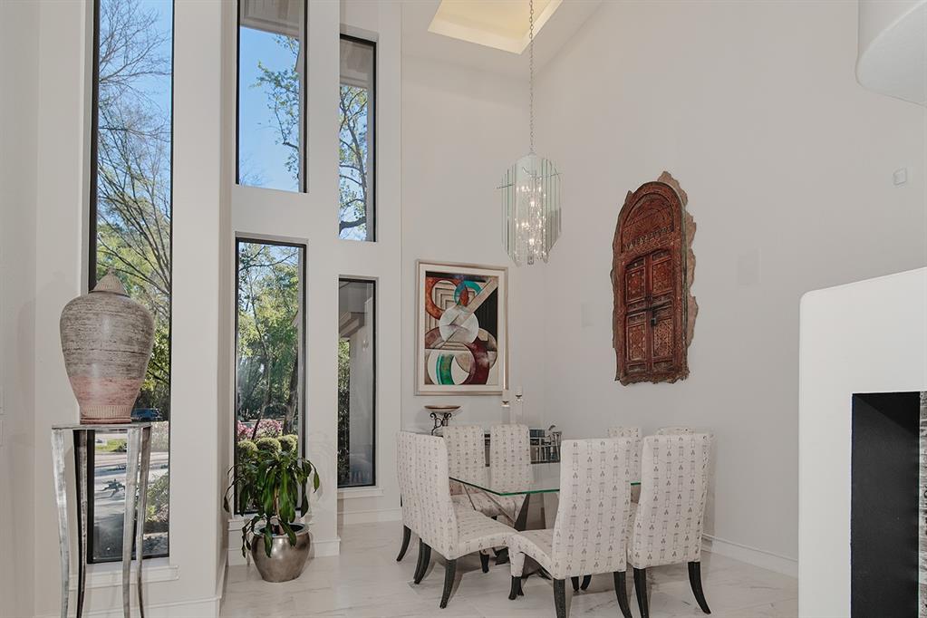 31 Chestnut Hill Court, The Woodlands, Texas image 8