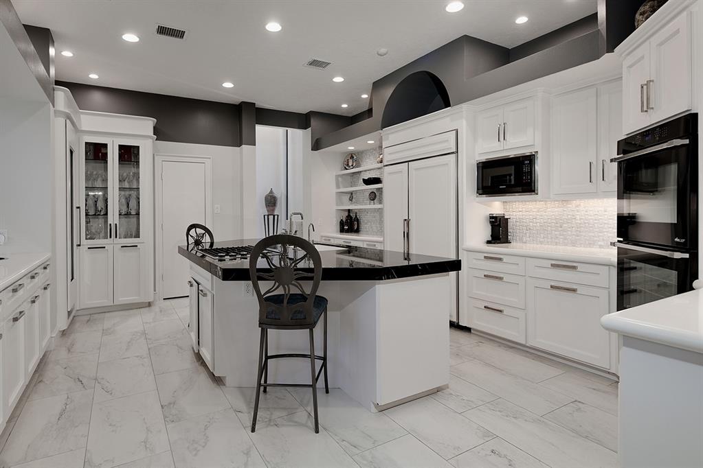 31 Chestnut Hill Court, The Woodlands, Texas image 15