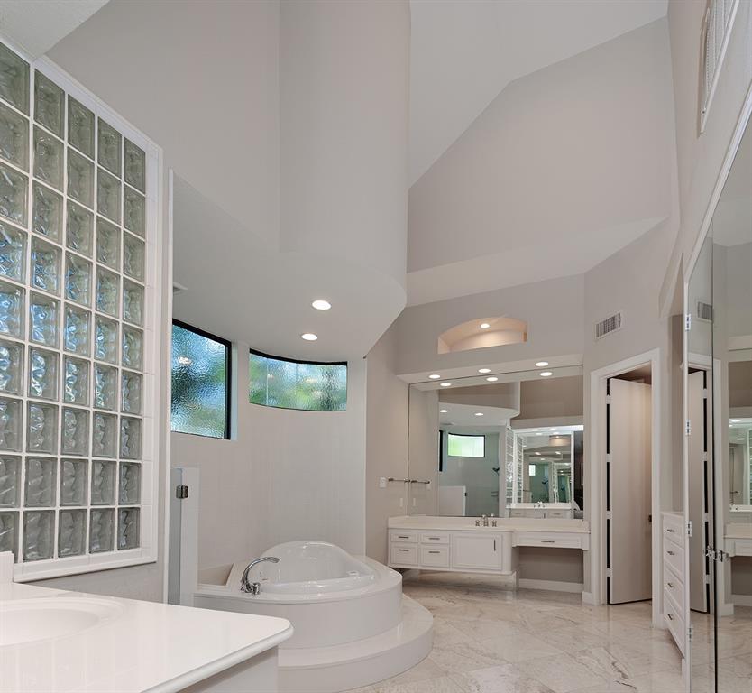 31 Chestnut Hill Court, The Woodlands, Texas image 23
