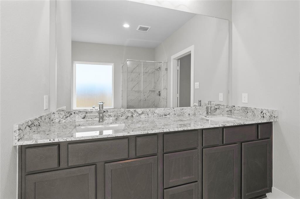 4702 Breezewood Drive, Rosenberg, Texas image 14