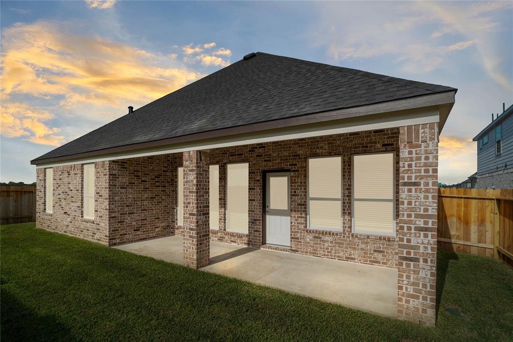 4702 Breezewood Drive, Rosenberg, Texas image 16