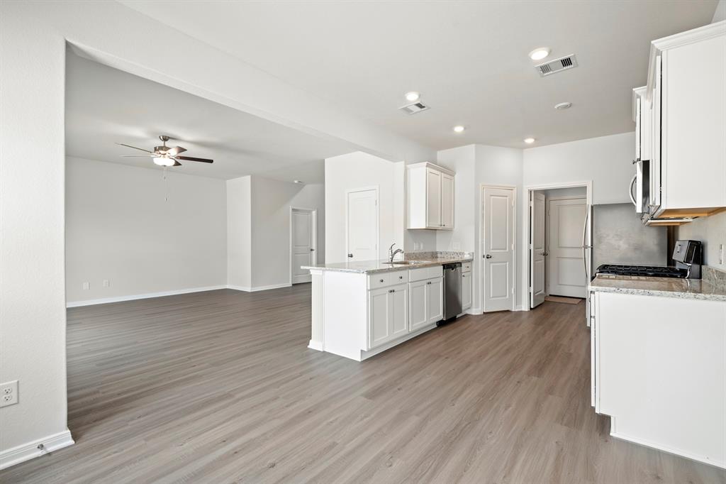 441 Sunny Highlands Drive, Katy, Texas image 4