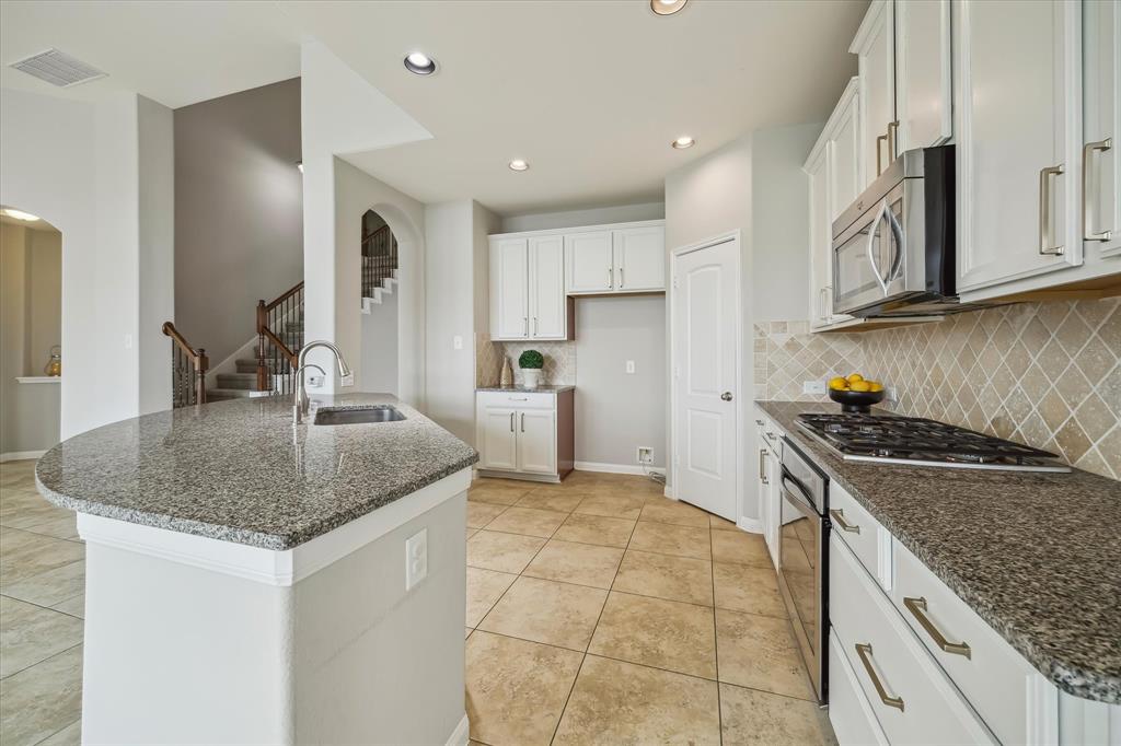 20343 Towering Cypress Drive, Cypress, Texas image 15