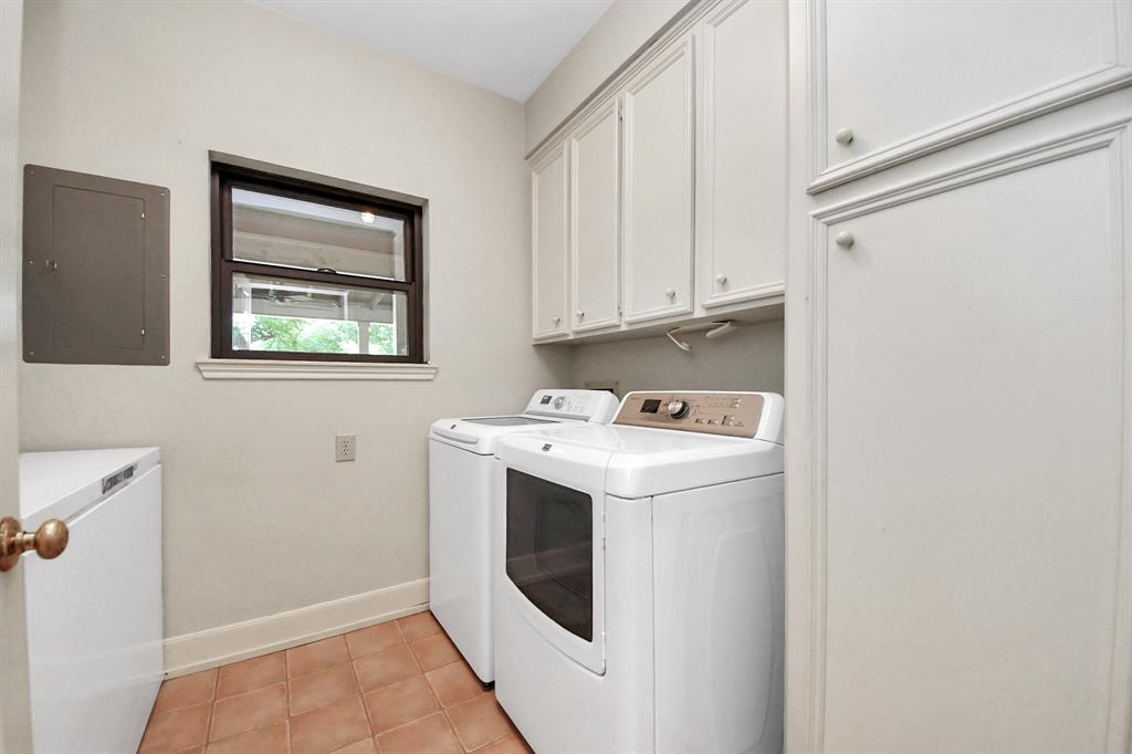 5407 Holly Valley Lane, Richmond, Texas image 23
