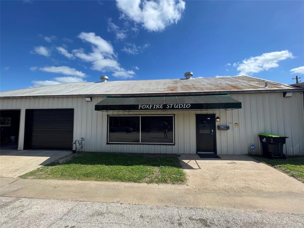 105 S 2nd Street