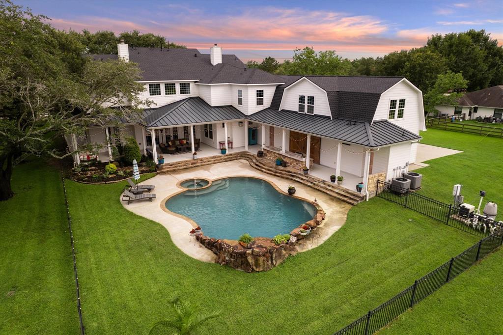 1508 Falling Leaf Drive
